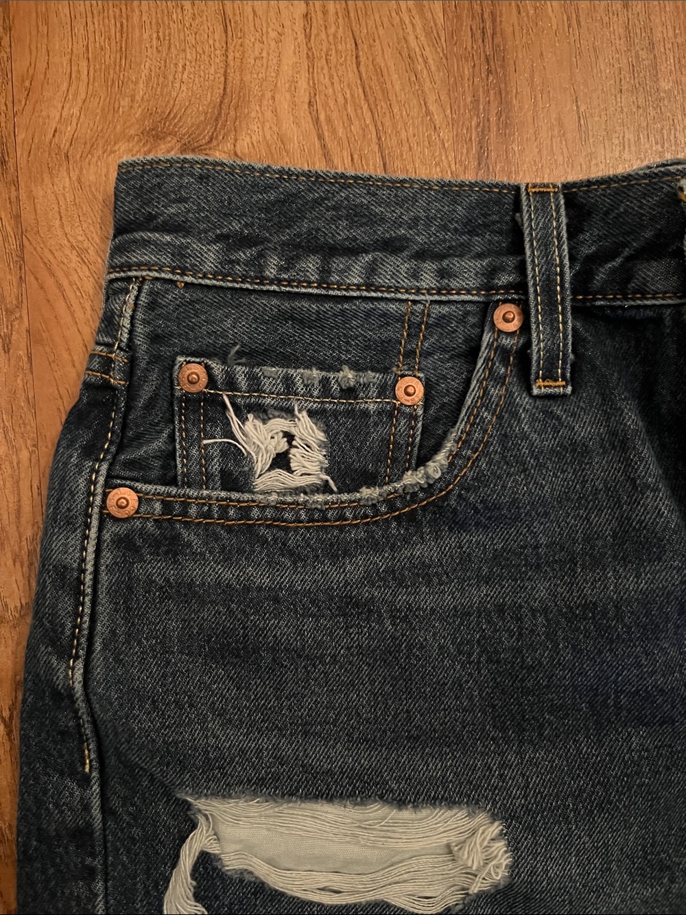 NWT Levi’s 501 Original Denim Shorts - Picture 3 of 11